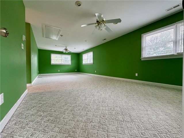 315 Dandy Loop RD, Yorktown, VA 23692