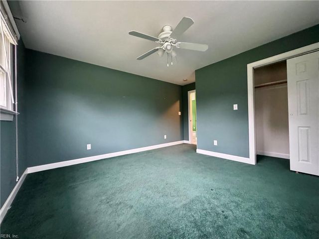 315 Dandy Loop RD, Yorktown, VA 23692