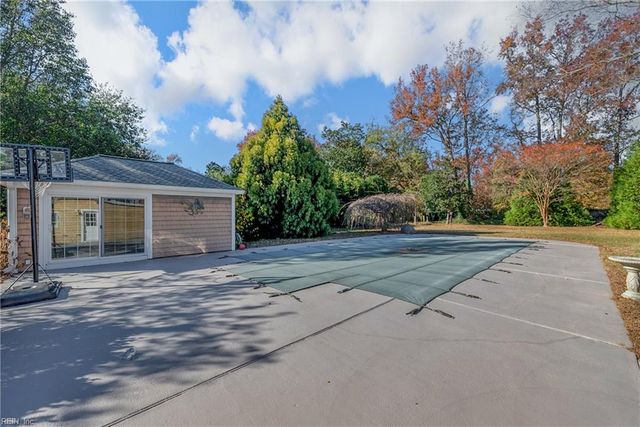 315 Dandy Loop RD, Yorktown, VA 23692