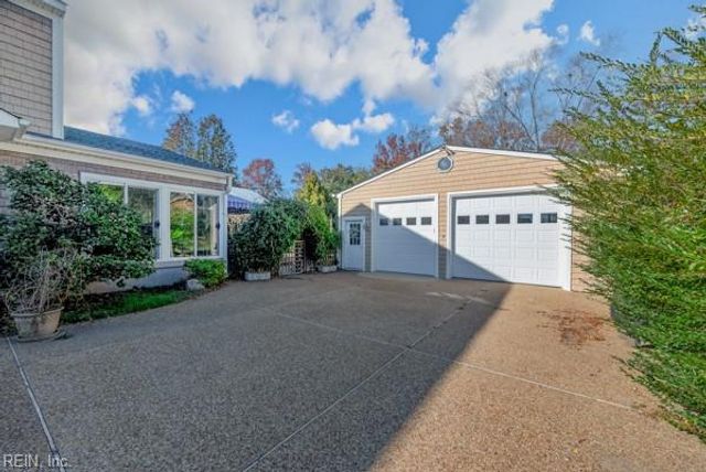 315 Dandy Loop RD, Yorktown, VA 23692