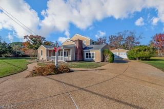 315 Dandy Loop RD, Yorktown, VA 23692