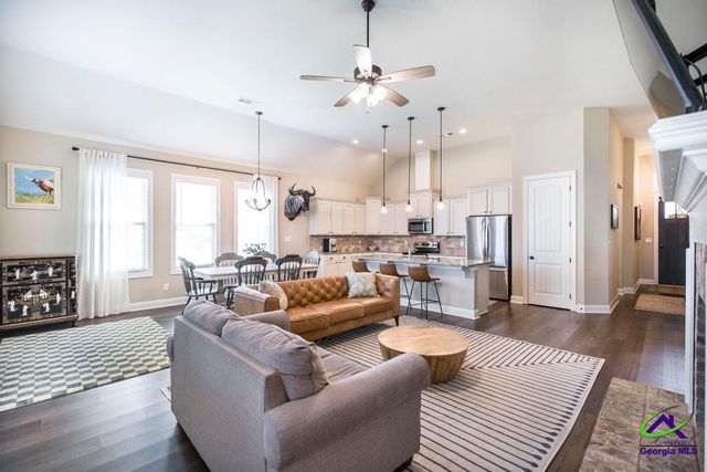 147 Silverside Drive, Perry, GA 31069