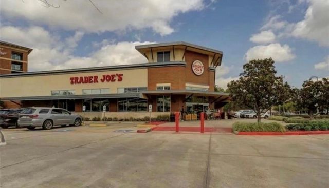 2574 Marilee Lane 18, Houston, TX 77057