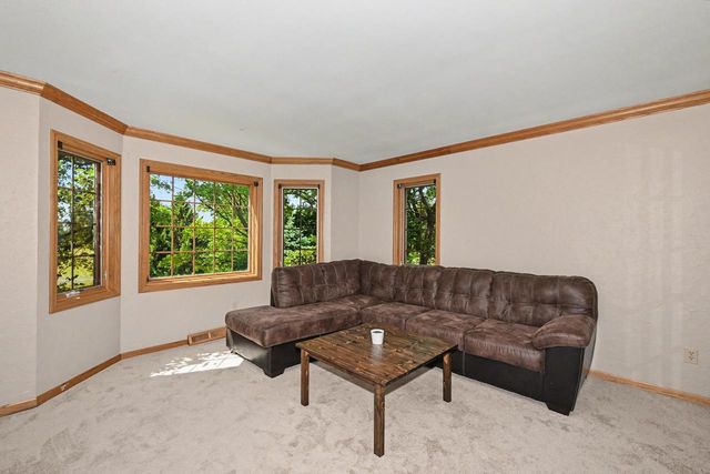 S86W32310 Elias COURT, Mukwonago, WI 53149