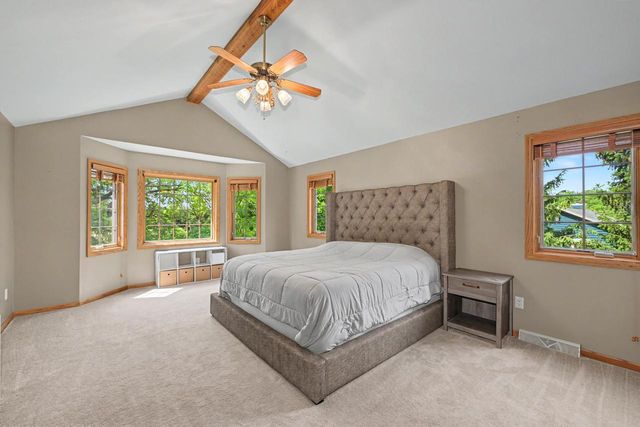 S86W32310 Elias COURT, Mukwonago, WI 53149