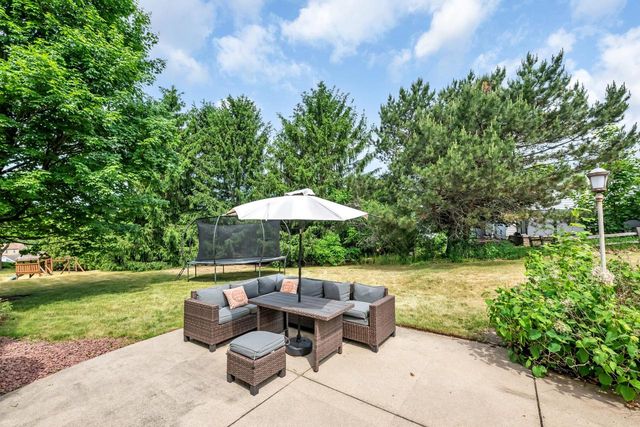 S86W32310 Elias COURT, Mukwonago, WI 53149