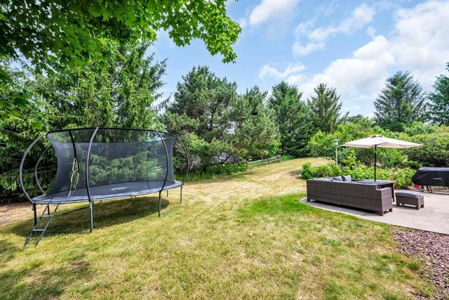 S86W32310 Elias COURT, Mukwonago, WI 53149