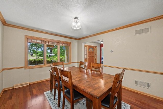 S86W32310 Elias COURT, Mukwonago, WI 53149
