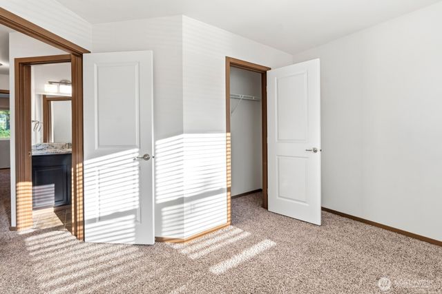 2111 Chesney Road E, Tacoma, WA 98445
