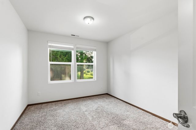 2111 Chesney Road E, Tacoma, WA 98445