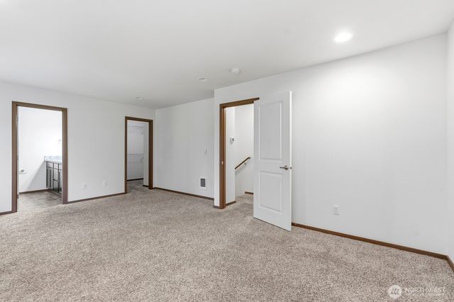 2111 Chesney Road E, Tacoma, WA 98445