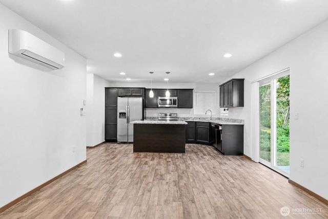 2111 Chesney Road E, Tacoma, WA 98445