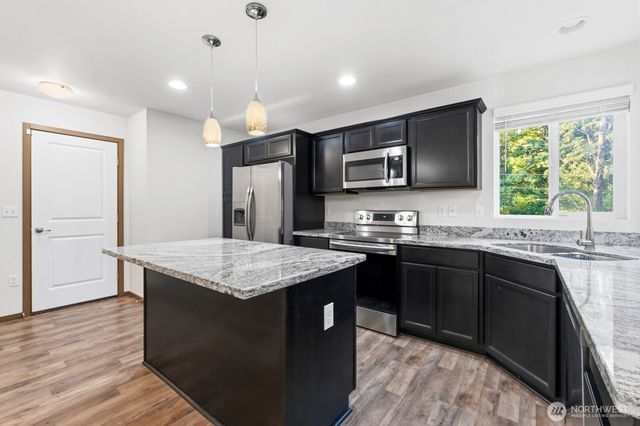 2111 Chesney Road E, Tacoma, WA 98445