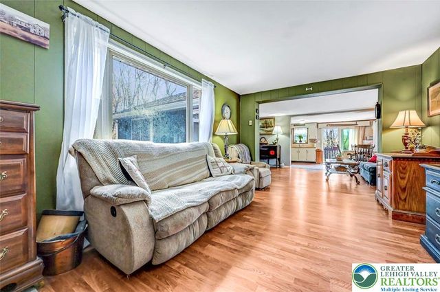 72 Tunkhannock Drive, Tunkhannock Twp, PA 18210