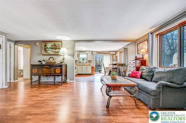 72 Tunkhannock Drive, Tunkhannock Twp, PA 18210
