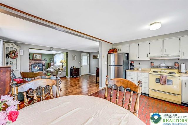 72 Tunkhannock Drive, Tunkhannock Twp, PA 18210