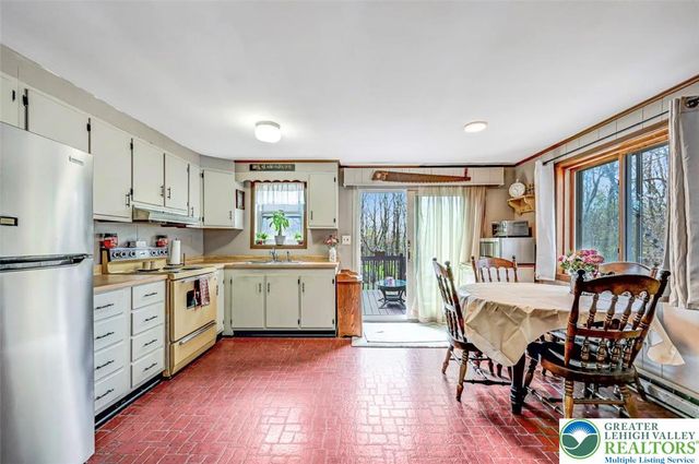 72 Tunkhannock Drive, Tunkhannock Twp, PA 18210