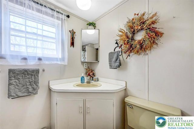 72 Tunkhannock Drive, Tunkhannock Twp, PA 18210