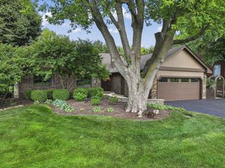 3408 James Way, Johnsburg, IL 60051