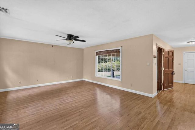 181 Old River Road, Bloomingdale, GA 31302