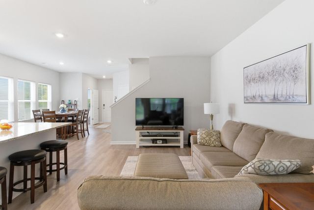 8010 Reagan Way, North Charleston, SC 29418