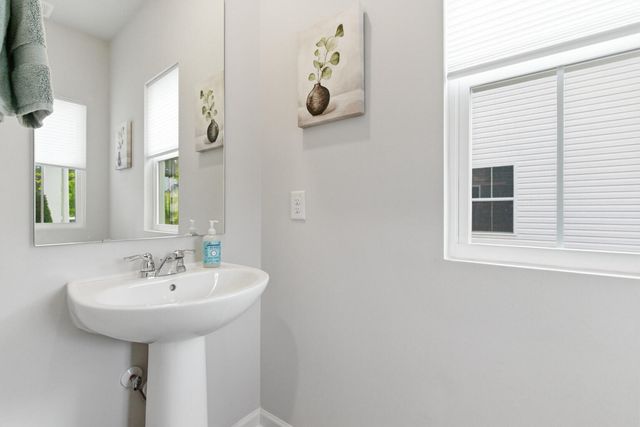 8010 Reagan Way, North Charleston, SC 29418