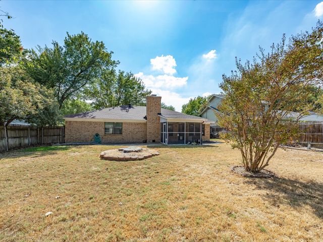 708 NW Sandra Lane, Burleson, TX 76028