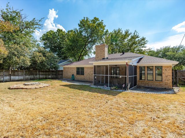 708 NW Sandra Lane, Burleson, TX 76028