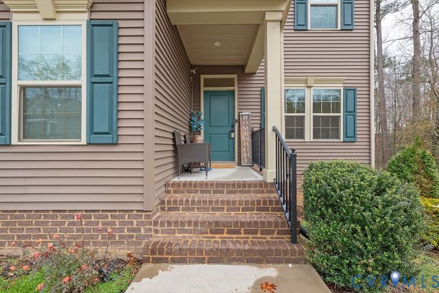 10419 Centralia Station Rd, Chester, VA 23831