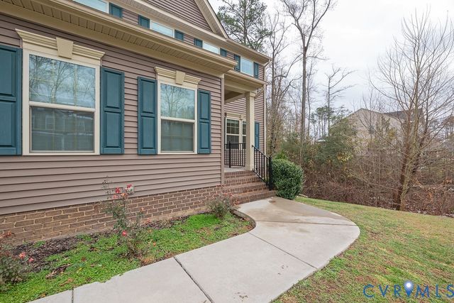 10419 Centralia Station Rd, Chester, VA 23831