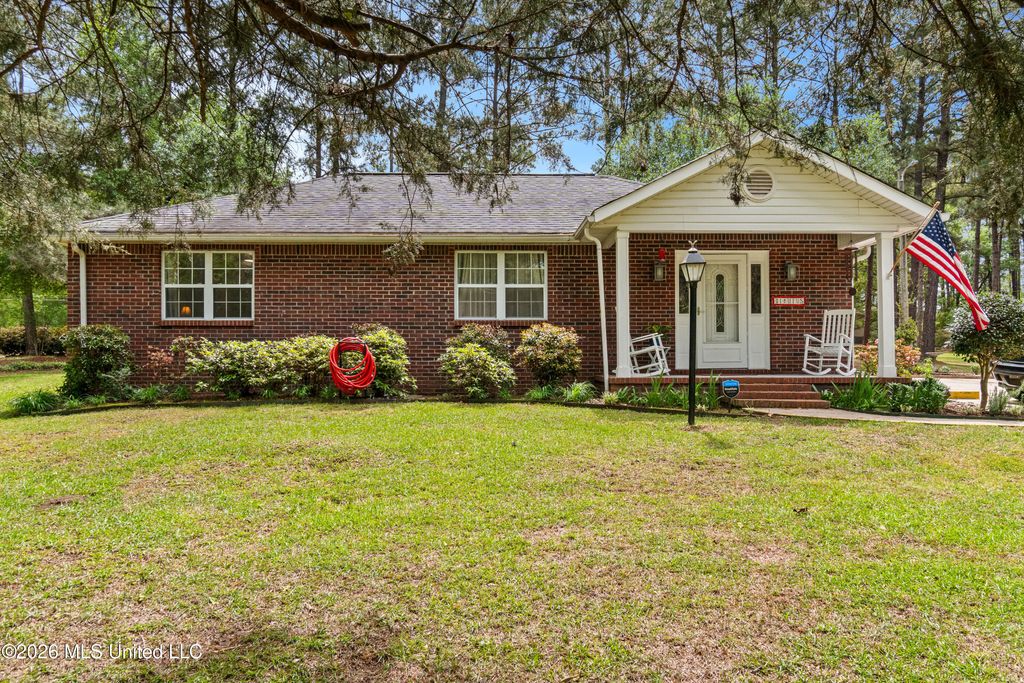 31 Mims Road, Hattiesburg, MS 39401