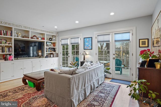 4414 LOWELL ST NW, Washington, DC 20016