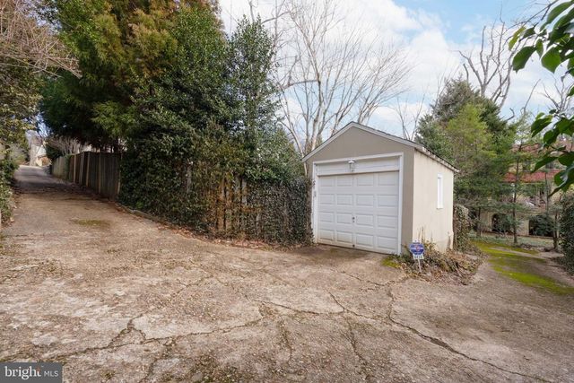 4414 LOWELL ST NW, Washington, DC 20016