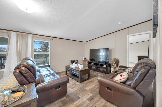 354 Oak Arbor TRL, Del Valle, TX 78617