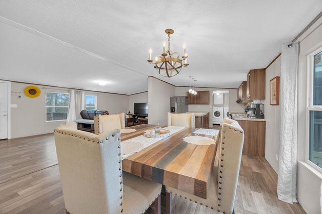 354 Oak Arbor TRL, Del Valle, TX 78617