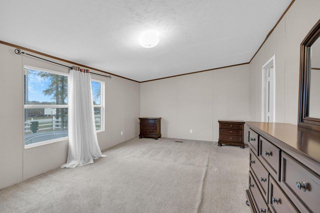 354 Oak Arbor TRL, Del Valle, TX 78617