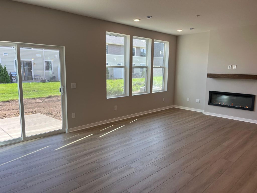 17970 Genoa Drive, Lakeville, MN 55044 — photo 4