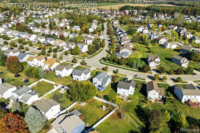 1833 Savannah Lane, Ypsilanti, MI 48198