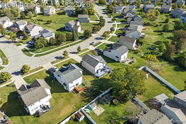 1833 Savannah Lane, Ypsilanti, MI 48198