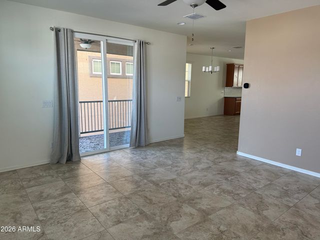 637 W WINCHESTER Drive, Chandler, AZ 85286