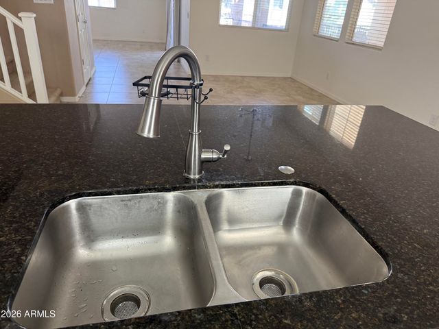 637 W WINCHESTER Drive, Chandler, AZ 85286