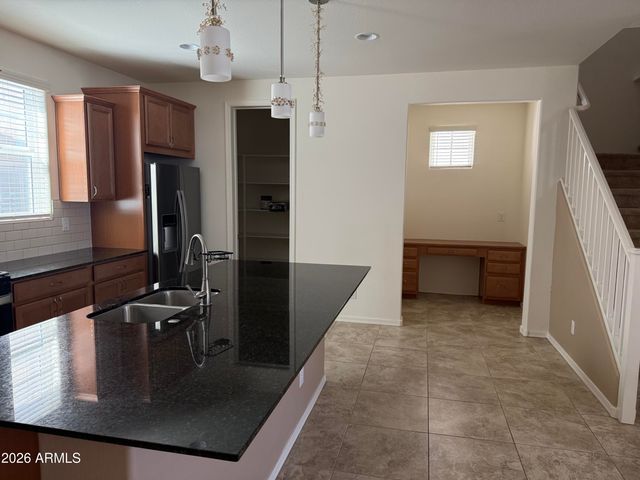 637 W WINCHESTER Drive, Chandler, AZ 85286