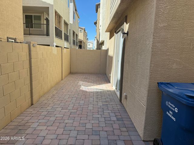 637 W WINCHESTER Drive, Chandler, AZ 85286