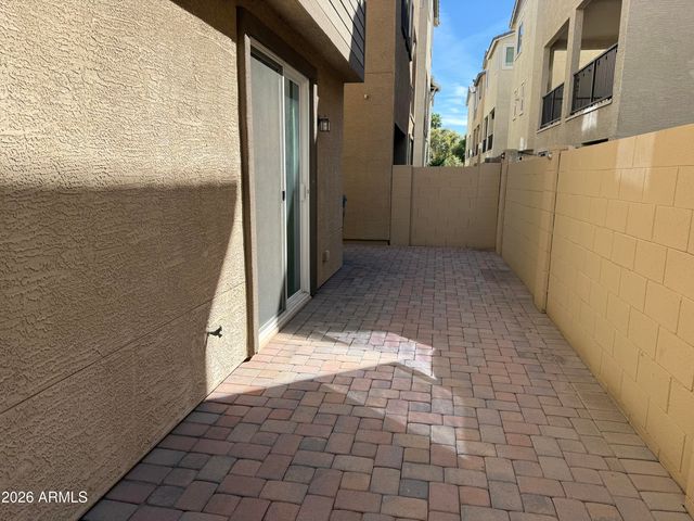 637 W WINCHESTER Drive, Chandler, AZ 85286