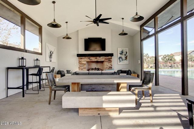 637 W WINCHESTER Drive, Chandler, AZ 85286