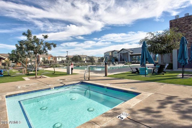 637 W WINCHESTER Drive, Chandler, AZ 85286