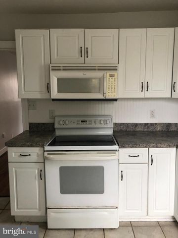 237 CHESTNUT AVE, Ardmore, PA 19003