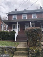 237 CHESTNUT AVE, Ardmore, PA 19003
