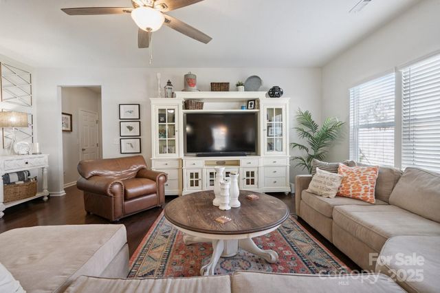 212 Fesperman Circle, Troutman, NC 28166