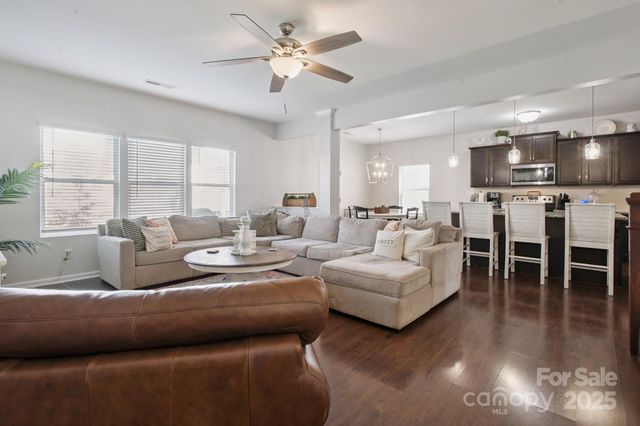 212 Fesperman Circle, Troutman, NC 28166